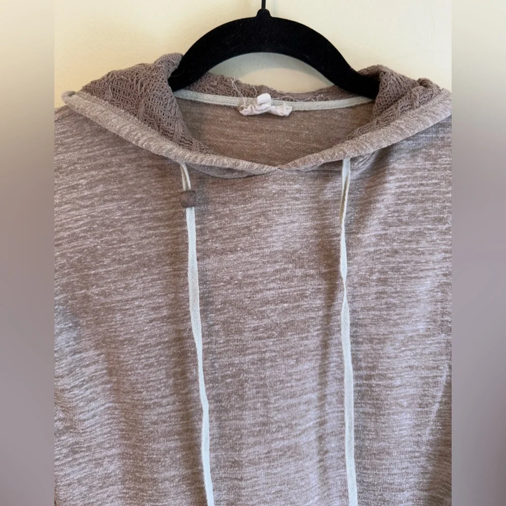 Hayden Girls Taupe Hooded Sweater with Fringe *GOOD USED CONDITION*